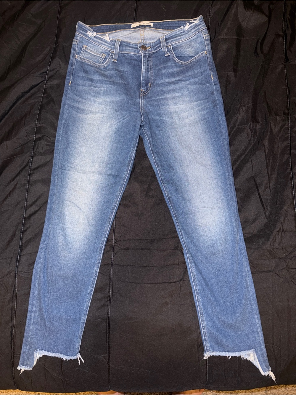 Flying Monkey Mid-Wash Slim Ankle Jeans with‎ Raw Hem
